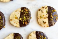 Buttery Pistachio Shortbread Cookies