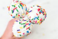 No-Fuss Cake Pops Anyone Can Make