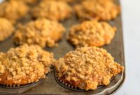 Golden Banana Crumble Muffins