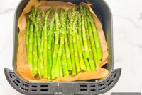 Perfectly Crispy Air Fryer Asparagus