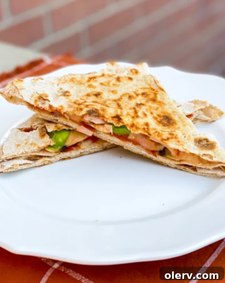 Homemade Pizza Hot Pockets - Pin it