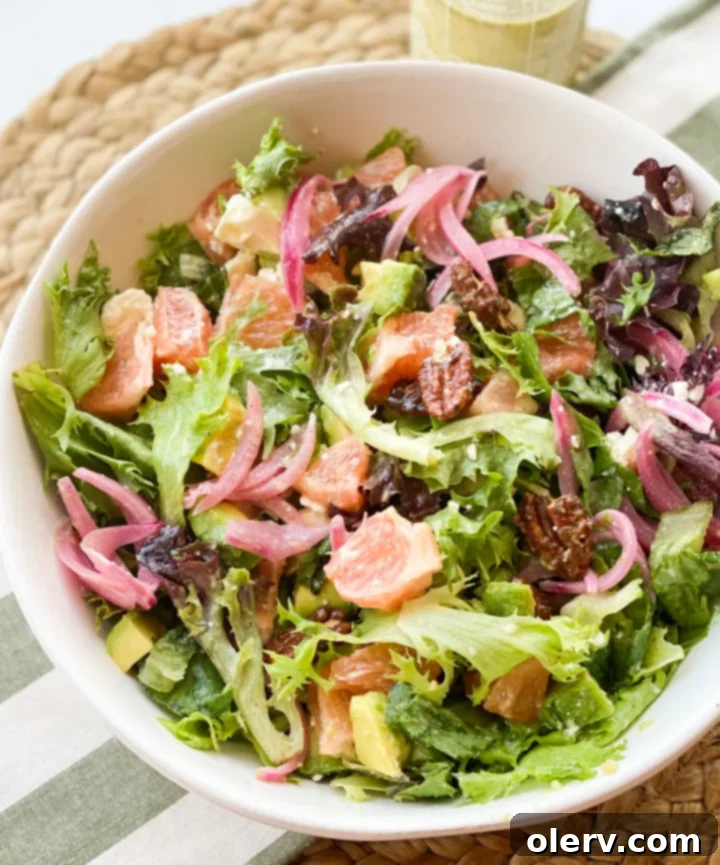 Refreshing Avocado Grapefruit Salad 5 Avocado Grapefruit Salad served with dressing on the side