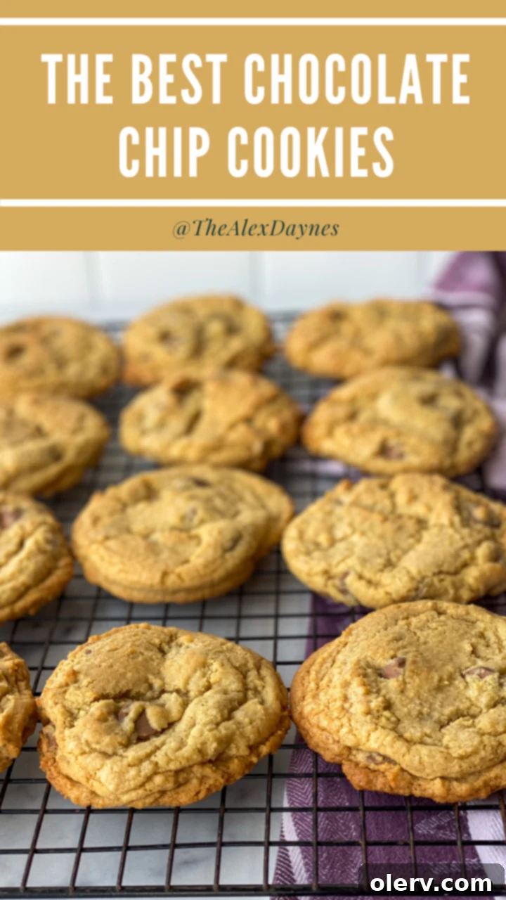 Pinterest graphic: The Best Chocolate Chip Cookies